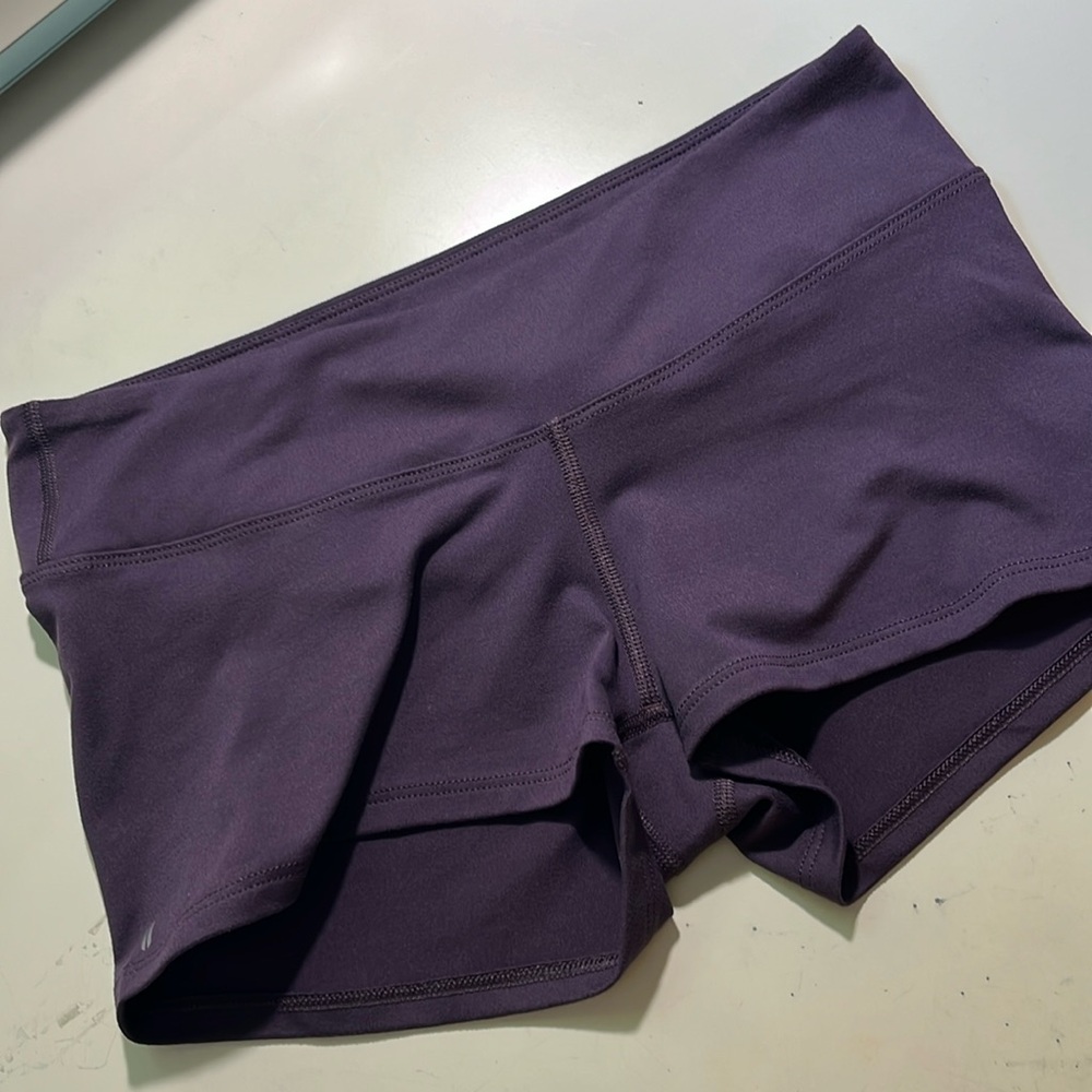 Women’s NoBull Shorts